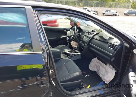 2014 Toyota Camry Se z USA, uszkodzony, nr VIN 4T1BF1FK9EU472781